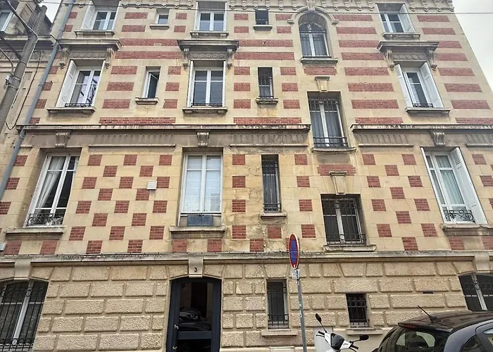 Renovated Place Saint-sauveur, Center Apartment Caen