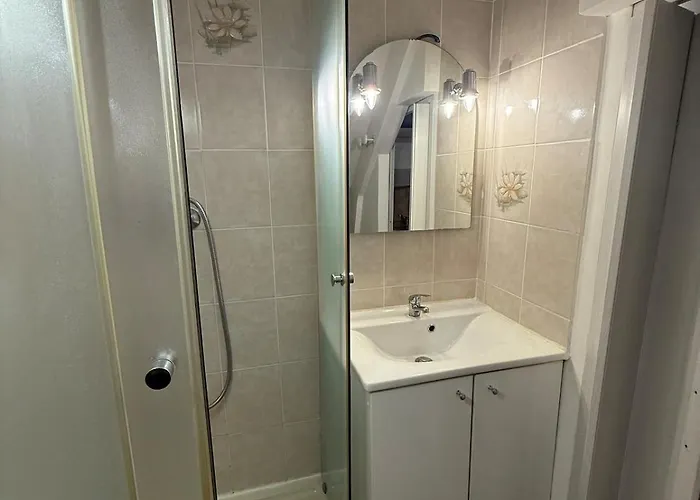 Renovated Place Saint-sauveur, Center *